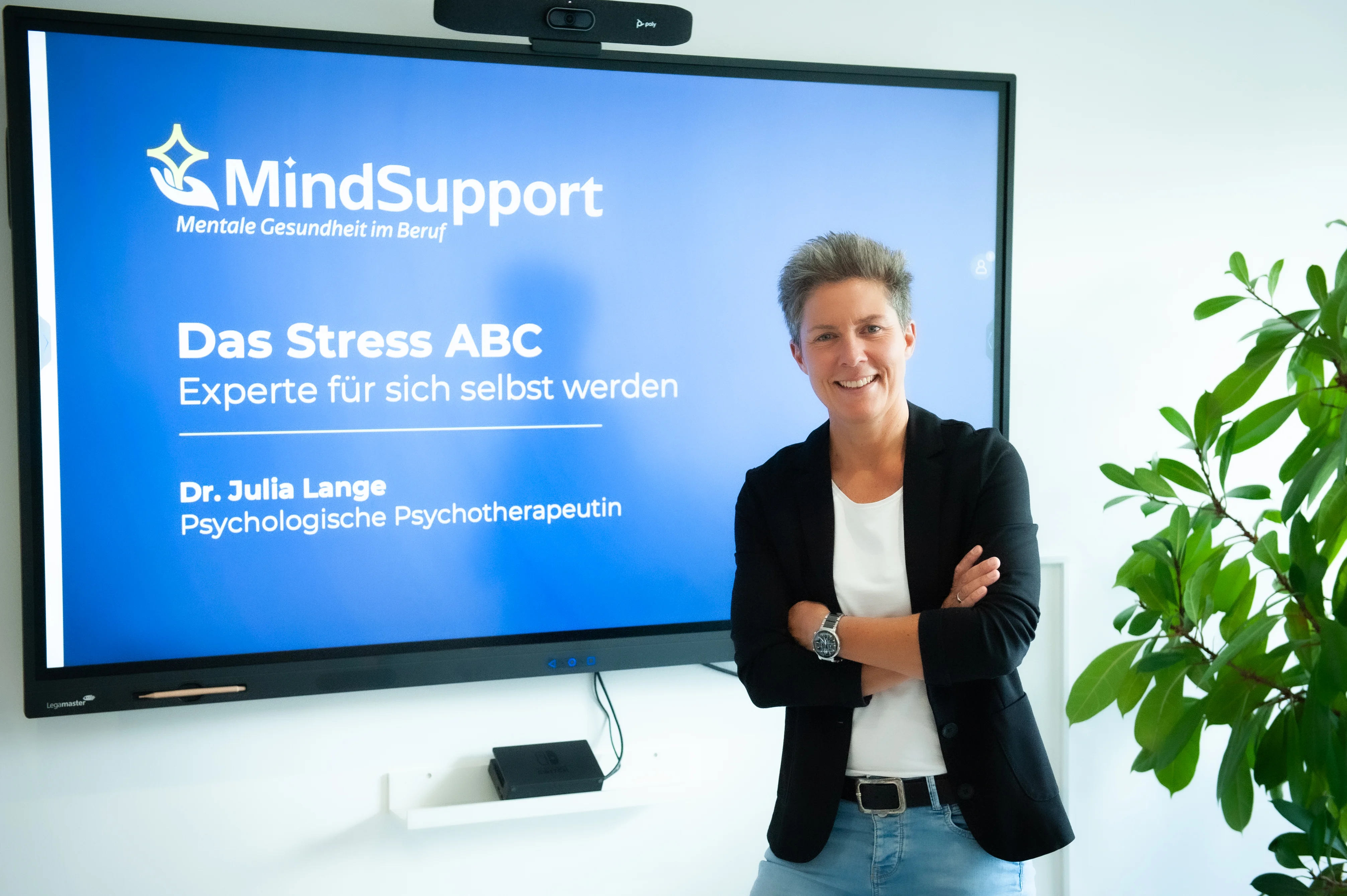 Dr. Julia Lange, Diplom-Psychologin und Gründerin von MindSupport Lange